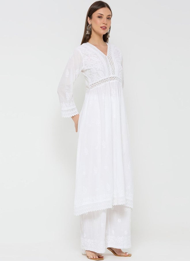 THREZO Women's Mul Cotton Chikankari Solid Long Kurta - Image 3